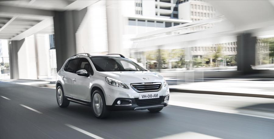  Peugeot 2008 2013 года  (фото 14 из 51)